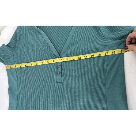 Eddie Bauer Waffle Knit Henley Shirt Thermal Top Womens XL Teal 90s Y2K Outdoor - Picture 9 of 11